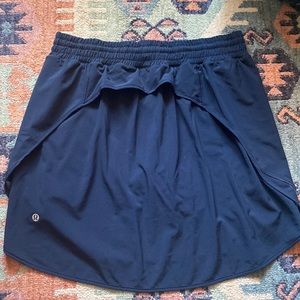 Lululemon Hotty Hot High Rise Athletic Workout Running Skirt w/ Build in Shorts